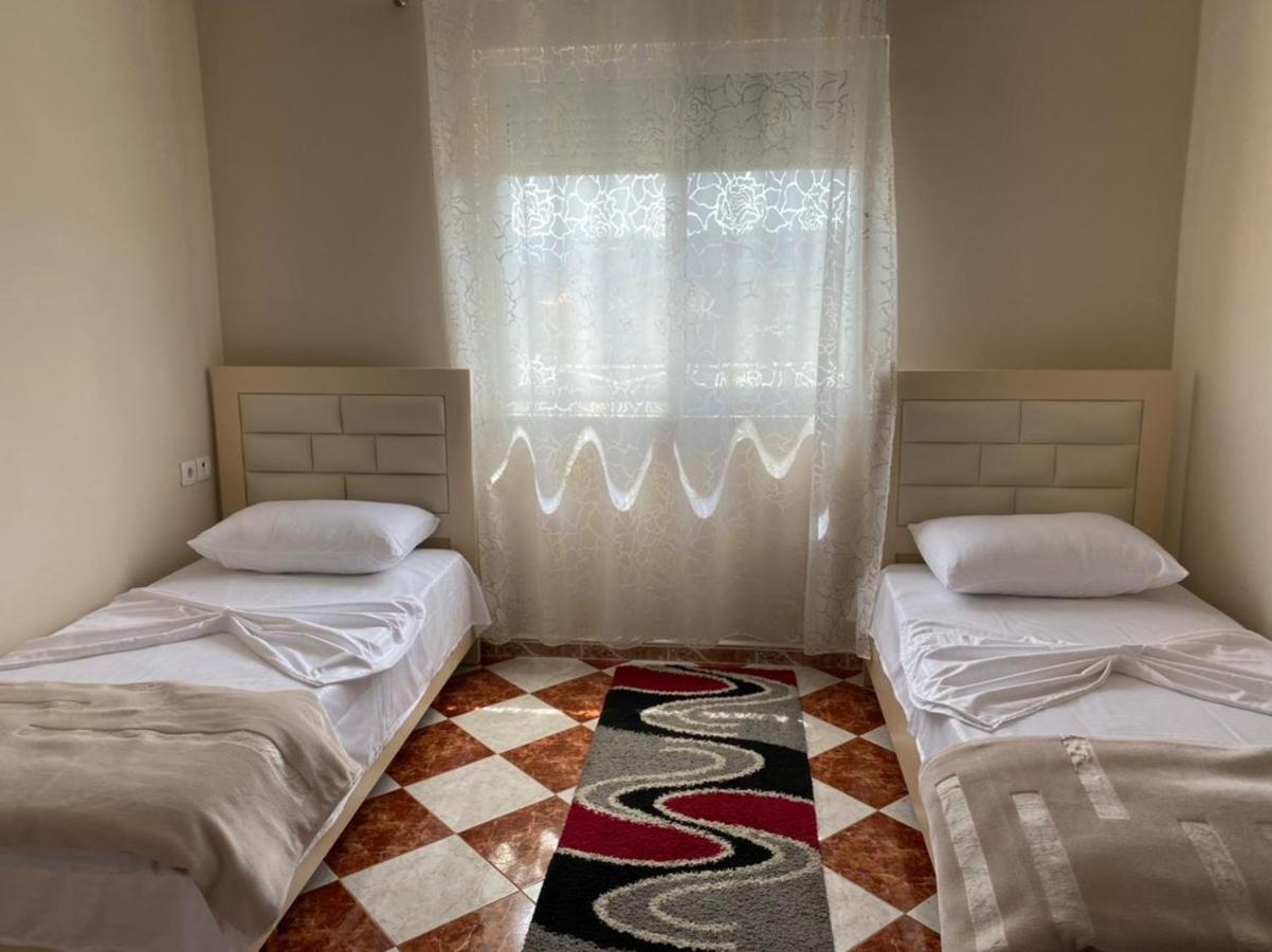 Dibra'S Apartment Shkodër Екстериор снимка